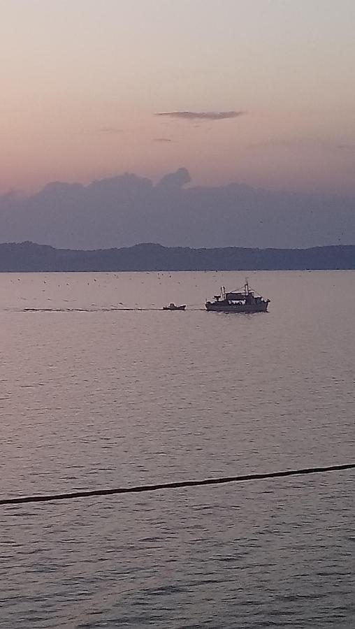 Diolkos Apartement Nea Roda Esterno foto
