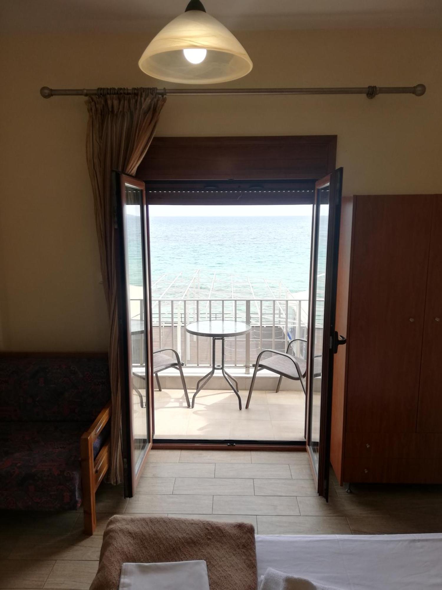 Diolkos Apartement Nea Roda Esterno foto