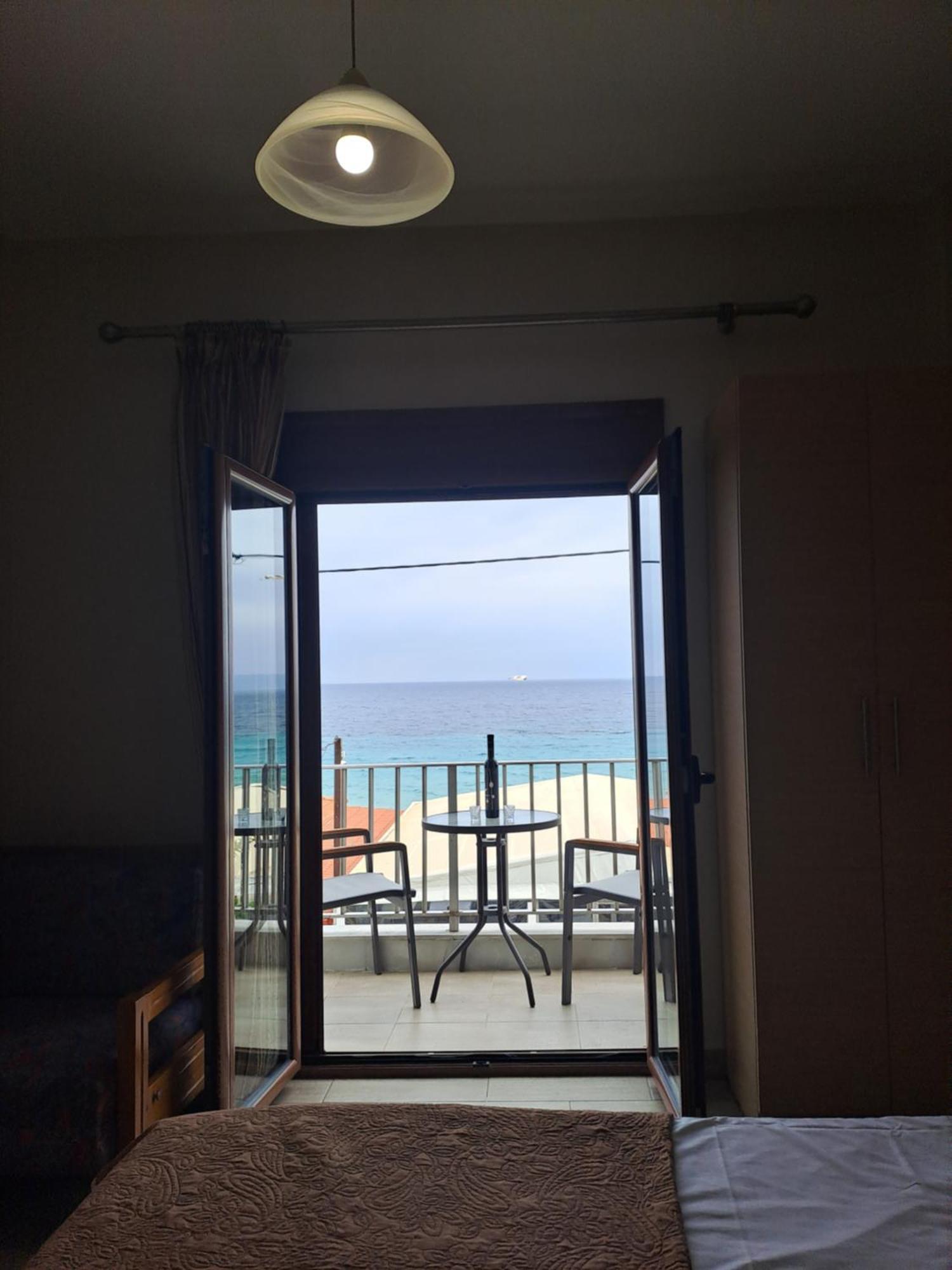 Diolkos Apartement Nea Roda Esterno foto