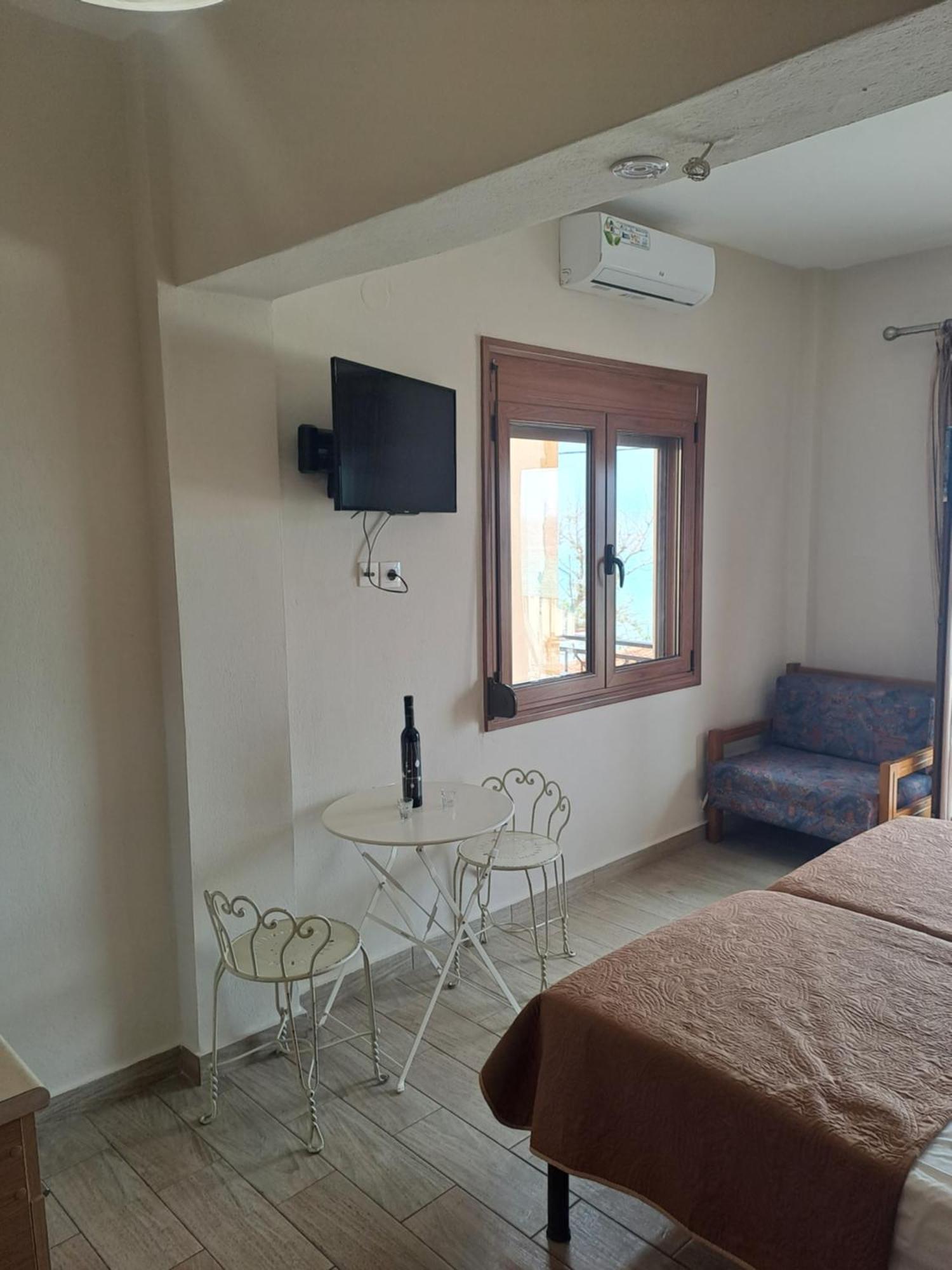 Diolkos Apartement Nea Roda Camera foto