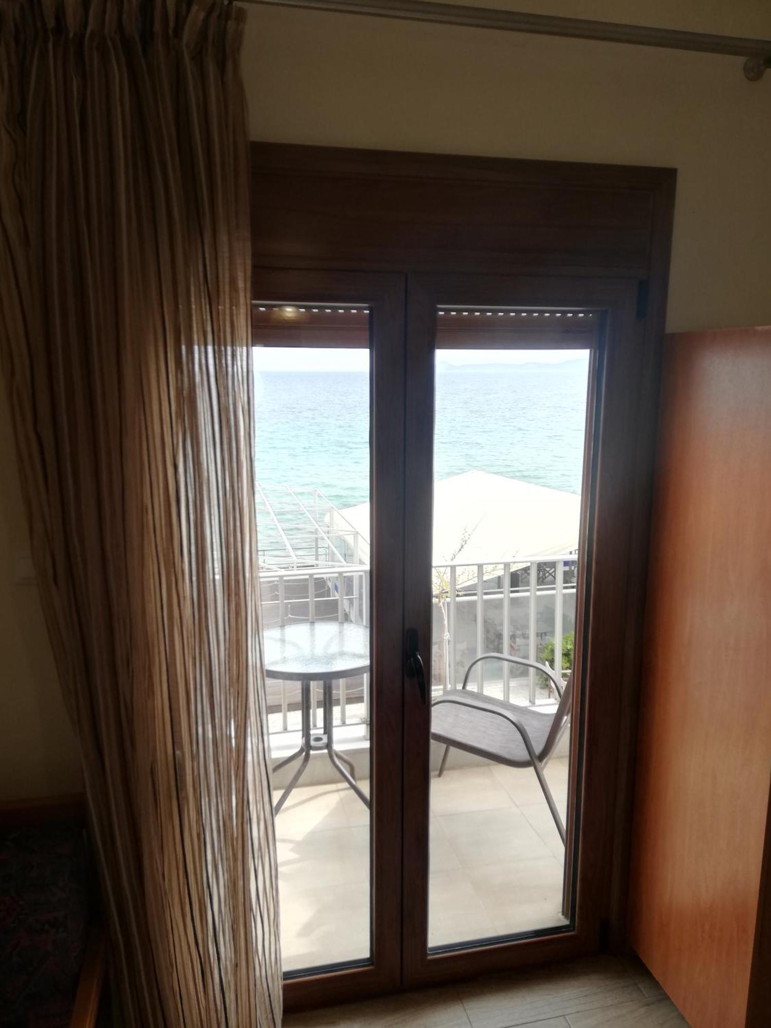Diolkos Apartement Nea Roda Camera foto