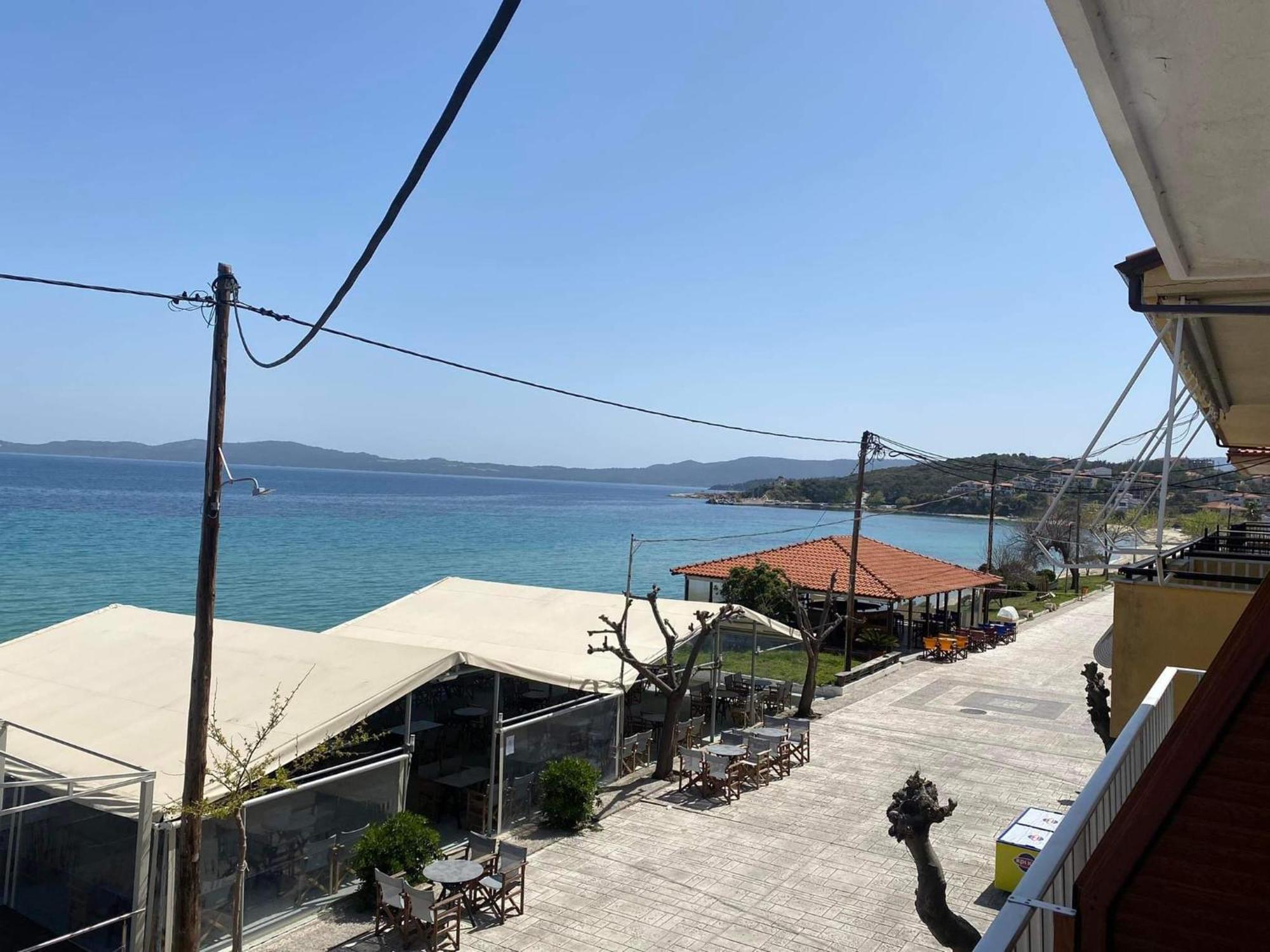 Diolkos Apartement Nea Roda Camera foto