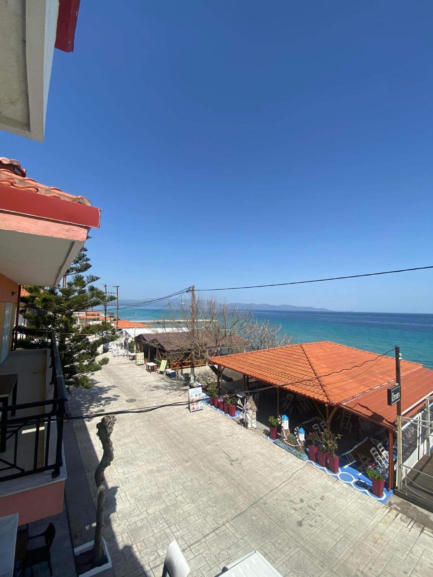Diolkos Apartement Nea Roda Camera foto