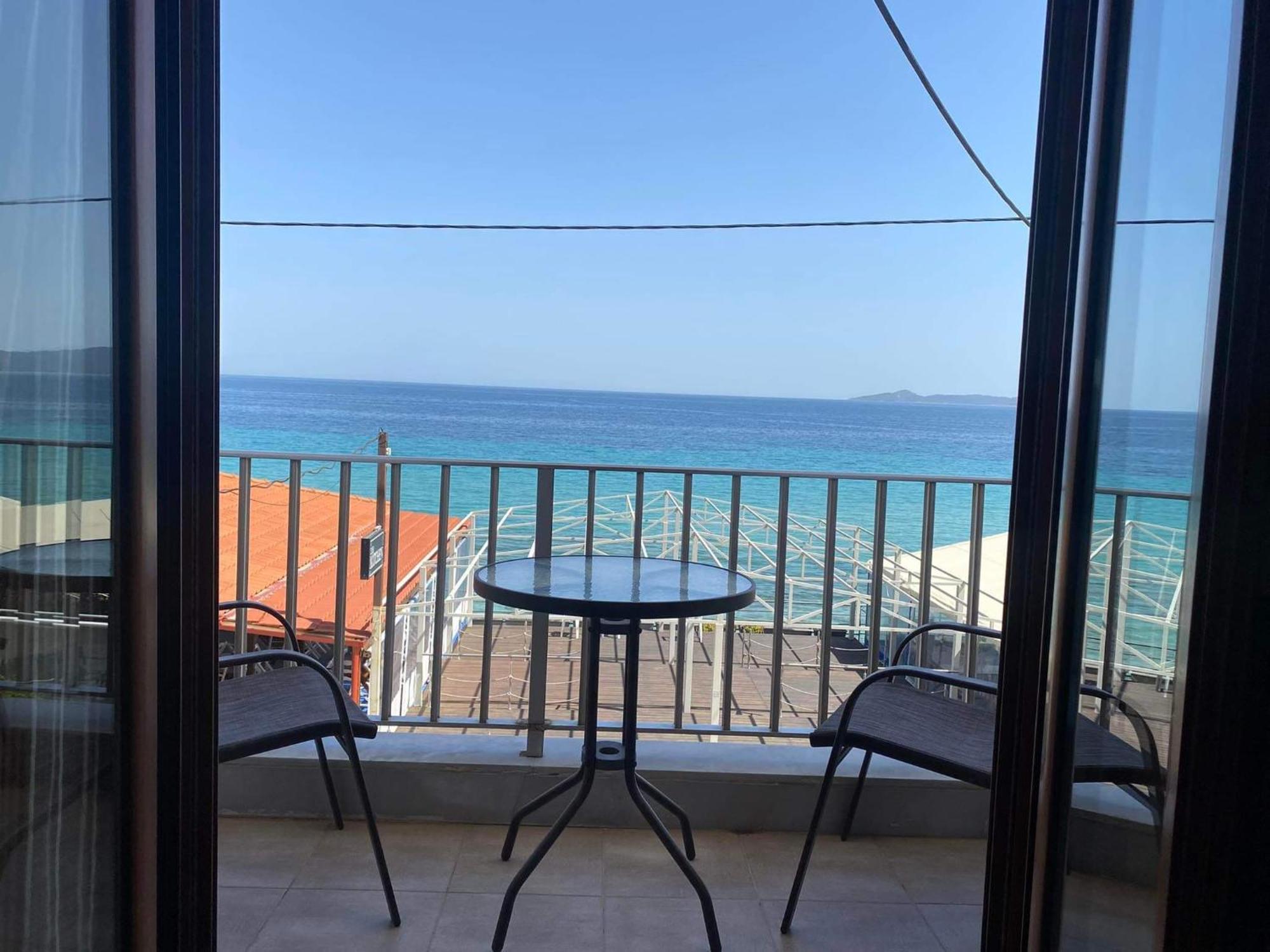 Diolkos Apartement Nea Roda Camera foto