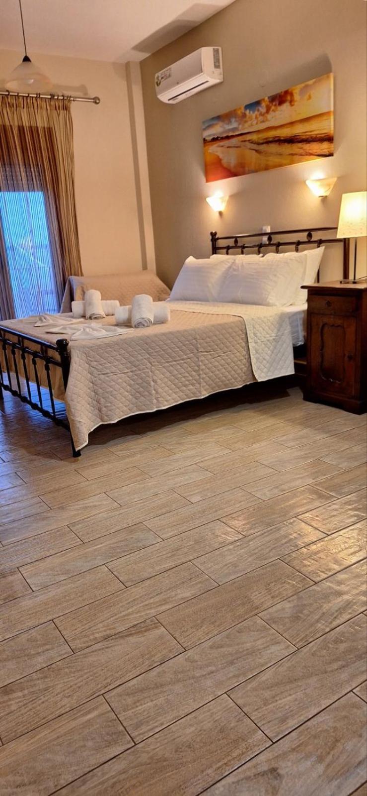 Diolkos Apartement Nea Roda Esterno foto